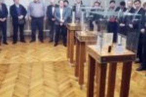 Mai mult decât pasiune! Cea mai mare colecţie privată de biblii devine proiect cultural