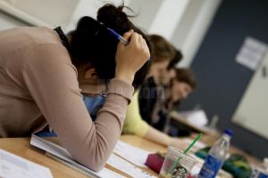 Părinţii vor putea sta cu copiii acasă, cât timp şcolile sunt închise. ...