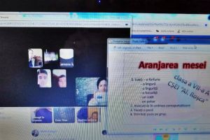 Profesori care predau cursuri online elevilor, pe timp de coronavirus, în Timiş