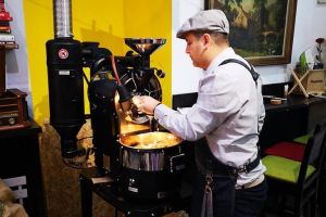 O cafenea din Botoşani donează o cantitate importantă de cafea medicilor şi asistenţilor medicali de la Spitalul Judeţean