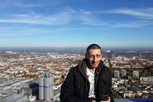 Honey Cramariuc, Germania: ”Te simţi actorul unui film SF”