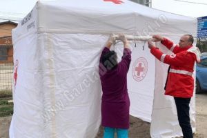 DÂMBOVIŢA Covid-19: Crucea Roşie Dâmboviţa a montat corturi de triaj la spitalele din Moreni, Găeşti şi Pucioasa