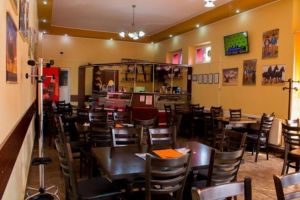 Orban anunta ca TOATE barurile si restaurantele ar putea fi închise în România