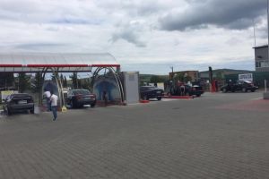 O companie din Bistriţa deschide a treia spălătorie auto în sistem self-service