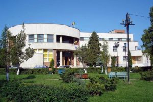 Patru societati comerciale si mai mulţi proprietari de terenuri din zona industrială Vinerea, solicită Primăriei Cugir, sprijin pentru racordarea la utilităţi