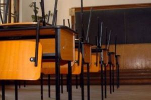 Ministrul Educaţiei: Școlile rămân închise până după Paşte