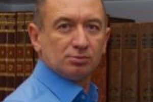 Medicul Adrian Bădescu explică dacă trebuie sau nu să purtăm mască de protecţie