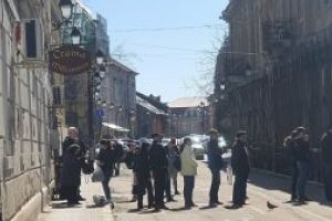 Baia Mare: Rand pana afara la Directia de Venituri