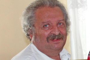Cursuri online de fizică pentru elevii de clasa a XII-a, susţinute de prof. ...