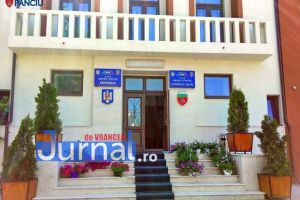 ACUM: Ana Maria Tacu reţinută de oamenii legii, în dosarul primarului din Panciu