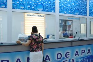 Compania de Apă Oradea îşi modifică programul de relaţii cu publicul