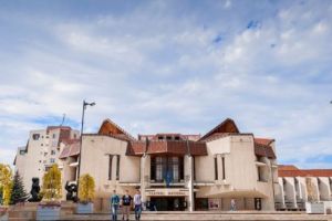 Teatrul Naţional restituie contavaloarea biletelor şi abonamentelor