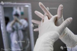 SAJ şi Spitalul Judeţean dispun, deocamdată, de materiale de protecţie pentru cadrele medicale