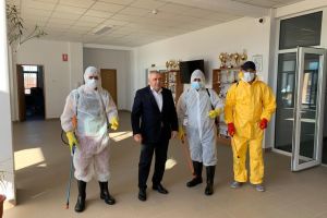 Amplă acţiune de dezinfecţie la Zimnicea/ Petre Pârvu: “Mă adresez părinţilor, şcoala este închisă în ideea ca toţi copiii noştri să rămână acasă”