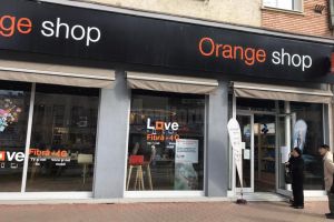 Program redus cu publicul şi măsuri de precauţie la Orange Shop Suceava