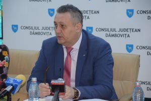 DÂMBOVIŢA Covid-19: Preşedintele CJD, alocare de urgenţă pentru achiziţionarea de medicamente şi echioamente medicale