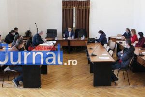 Agenţii economici din Focşani trebuie să se echipeze cu mănuşi şi măşti de protecţie | Casele de marcat dezinfectate din oră în oră
