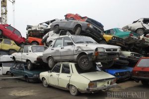 A început programul Rabla Clasic. Care este valoarea primei de casare şi cum poţi primi eco-bonusuri