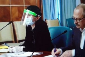 Cele mai tari GLUME, după apariţia ministrului Muncii: 'S-a apucat de sudură' + 'Ce păcat că n-a avut si o sabie laser, din aia chinezească cu leduri'