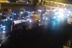 Vameşii sunt în cursă contra cronometru: cum intră în ţară autocarele cu românii blocaţi în Ungaria