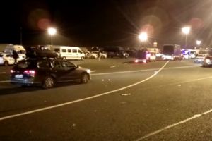 Românii blocaţi la graniţa Austriei cu Ungaria au ajuns azi-noapte în ţară. S-au întors acasă pentru că au rămas fără locuri de muncă