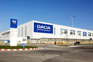 UZINA DACIA SUSPENDĂ ACTIVITATEA