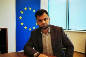 Inregistrare audio bomba! Consilierul lui Dobre, despre... Dobre: “Boul ăla nu mai candidează, aşa că mi se rupe!”