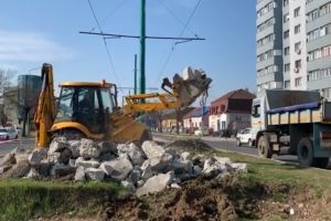 Se lucrează la linia 2 de tramvai spre mallul din Șagului. Va fi gata în aproape două luni