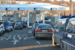 Ungaria va putea fi tranzitată zilnic, dar în anumite condiţii! Mai mulţi români care au venit prin vama Cenad, trimişi în izolare la domiciliu