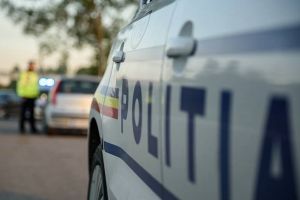A accidentat trei maşini după ce a urcat băut la volan