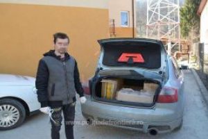 Sistem de inchidere al portbagajului modificat pentru contrabanda cu tigari