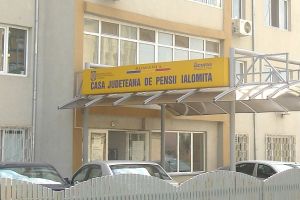 Casa Judeţeană de Pensii Ialomiţa: Înregistrarea cererilor de deschidere a drepturilor de pensie, telefonic şi prin e-mail