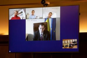 Premierul Ludovic Orban dă veşti despre tranzitul românilor prin Ungaria. Fluenţa transportului de marfă este asigurată (VIDEO)