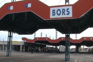 În atenţia navetiştilor de frontieră: facă vreţi să ajungeţi în Ungaria, trebuie să prezentaţi şi buletinul maghiar, dar şi cardul cu adresa de domiciliu