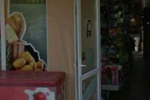 INCONȘTIENȚĂ în Corunca. Persoană aflată în autoizolare, surprinsă la cumpărături!