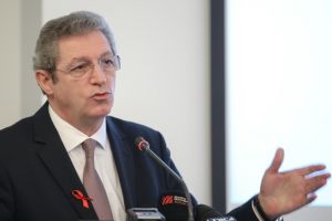 Streinu-Cercel: Un prim vârf al epidemiei de coronavirus va fi după Paşte. Ar trebui ca toată lumea să stea acasă minimum 6 săptămâni, 8 săptămâni ar fi ok, 10 săptămâni ar fi ideal