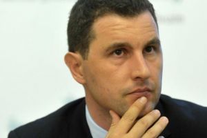 Senatorul UDMR Tanczos Barna s-a folosit de coronavirus, ca să scape de poliţiştii care l-au oprit pentru viteză