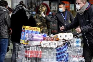 Supermarket din Mureş amendat pentru nerespectarea măsurilor speciale!