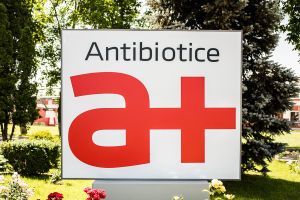 Compania Antibiotice anunţă donaţii pentru şapte spitale ieşene