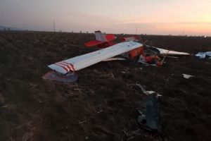 UPDATE: Judetul Arad. Un avion s-a prabusit. Doua victime au decedat. Cu ce forte se intervine (galerie foto)     