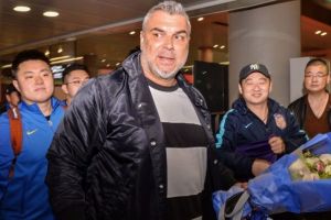 Cosmin Olăroiu a anunţat că donează 100 de porţii de mâncare pe zi pentru personalul medical de la spitalul „Victor Babeş” din Bucureşti