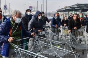 EDITORIAL: Coronavirusul anima spiritul de turma. De ce sa ramanem calmi, cand putem fi isterici?