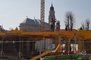 ADP Oradea: Continuă lucrările la parcarea de pe strada Braşovului