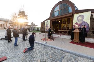 Slujitorii Sfintelor Altare din Episcopia Ortodoxă a Covasnei şi Harghitei înalţă rugăciuni pentru încetarea epidemiei de coronavirus