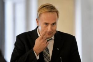 Fost ministru al Sănătăţii, acuzaţii GRAVE la adresa lui Victor Costache: direcţionează banii către prieteni