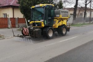 Piaţa Centrală, străzile şi cartierele, dezinfectate zilnic în Alexandria