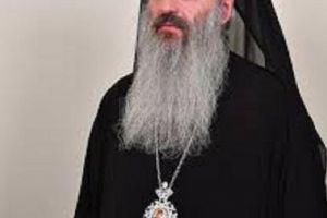 Mitropolitul Teofan: „Este vreme de rugăciune stăruitoare şi adâncă pentru medici, ...