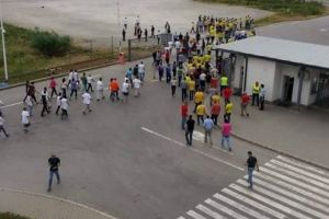 CORONAVIRUS. Mai multe MULTINAȚIONALE din judeţul Arad îşi vor SUSPENDA activitatea
