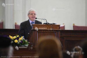O PERSONALITATE PE ZI: Medicul Costin-Eugen Cernescu, specialist în virusologie