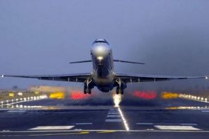 O mie cinci sute de români vor fi aduşi cu avioanele din Italia – Toţi intră în carantină la Mamaia şi Jupiter